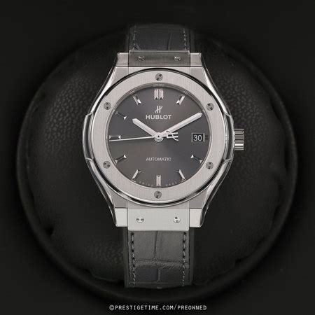 pre owned hublot classic 38mm|Pre.